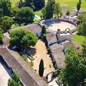 https://mas-des-bcasses-en-campagne-15-min-darles-10-personnes.fr-provencehotel.com